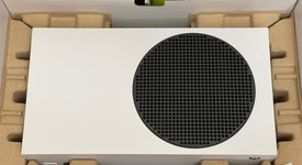 Mint
													Xbox Series S (2020) - White, 512 GB, photo 2 of 2