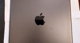 Good
													Apple iPad 9th Gen - Unlocked, Gray, 64 GB, A2603, photo 5 of 6