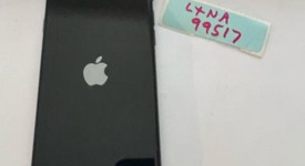 Good
													Apple iPhone SE 3rd Gen 2022 - Unlocked, Midnight, 256 GB, A2595, photo 4 of 4