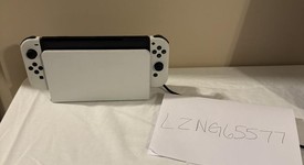 Good
													Nintendo Switch - OLED - White, 64 GB, photo 3 of 8