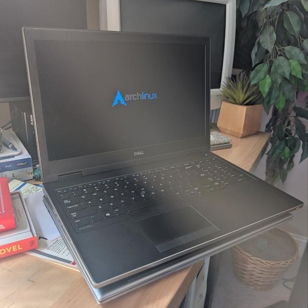 Dell Precision 7520 - 512 GB, Black, 16 GB, Intel Core i7
