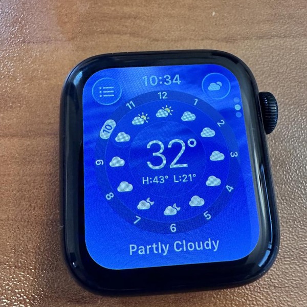 Apple Watch SE 2nd Gen 40mm - Unlocked, Midnight, A2726 - Cellular, Aluminum