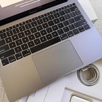 Good MacBook Air 2020 - 13 inch - 1 TB, Silver, 16 GB, Apple M1