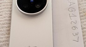 Good
													Vivo X200 Ultra - Unlocked Non-US, Red, 512 GB, 16 GB, photo 1 of 5