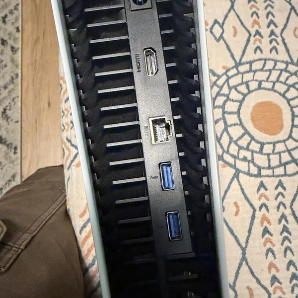 PlayStation 5 Standard Edition (2020) - White, 825 GB, Standard Edition