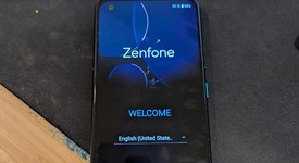 Good
													ASUS Zenfone 8 - Unlocked, Black, 128 GB, 8 GB, photo 1 of 3
