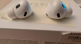 Used
													Apple AirPods Pro 2 - Lightning, photo 4 of 5
