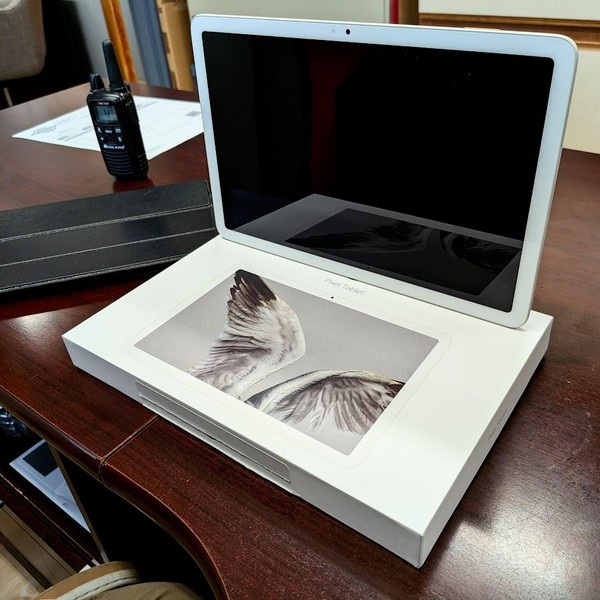 Google Pixel Tablet 11 inch - Wi-Fi, 128 GB, Porcelain, 8 GB, NO Dock