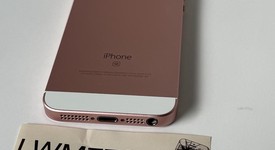 Good
													Apple iPhone SE 1st Gen 2016 - Unlocked, Rose Gold, 16 GB, A1723, photo 5 of 8