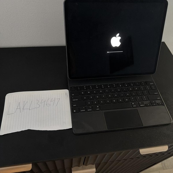 Apple iPad Pro 12.9 inch 5th Gen 2021 - Wi-Fi, 256 GB, Gray