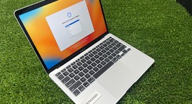 Fair
													MacBook Air 2020 - 13" - I5, Silver, 256 GB, 8 GB, photo 1 of 8