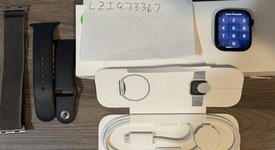 Good
													Apple Watch Series 9 45mm - Unlocked, Midnight, A2984 - Cellular, Aluminum, photo 4 of 5