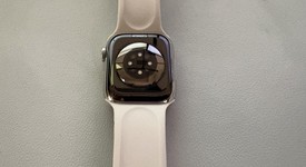 Good
													Apple Watch Series 7 41mm - Unlocked, Silver, A2475 - Cellular, Stainless, photo 3 of 9