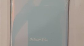 Good
													Samsung Galaxy S10e - Boost, White, 128 GB, 6 GB, SM-G970U, photo 3 of 7