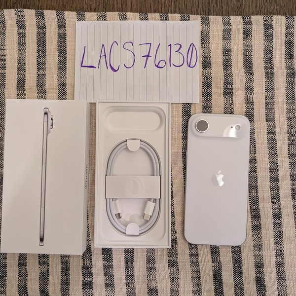 Apple iPhone Air - Unlocked, 512 GB, Cloud White, A3260