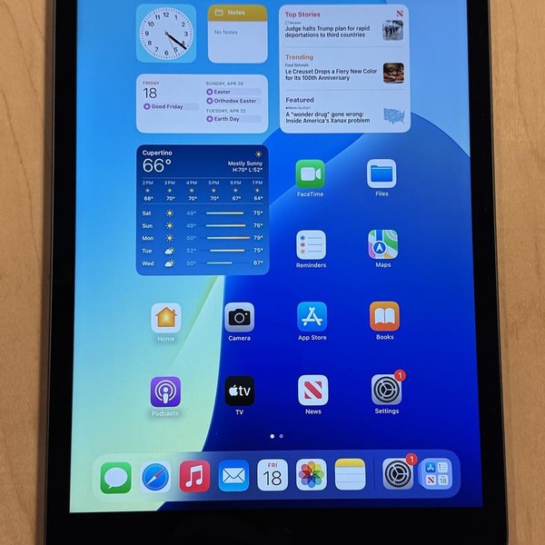 Apple iPad 8th Gen - Wi-Fi, 32 GB, Gray, A2270