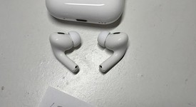 Used
													Apple AirPods Pro 2 - USB-C, photo 2 of 3