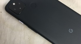 Mint
													Google Pixel 4a 5G - Unlocked, Black, 128 GB, 6 GB, G025E, photo 5 of 7