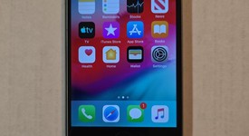 Good
													Apple iPhone 6 - Unlocked, Gray, 64 GB, A1549, photo 1 of 9