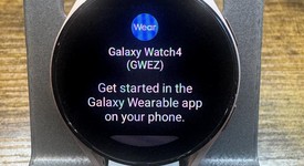 Good
													Samsung Galaxy Watch4 - Unlocked, Gold, 40mm, photo 1 of 6