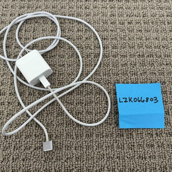 MacBook Air 2024 (M3) - 15 inch - 256 GB, Gray, 8 GB, Apple M3, 10-core GPU