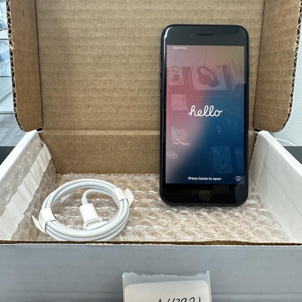 Apple iPhone SE 3rd Gen 2022 - Unlocked, 64 GB, Midnight, A2595