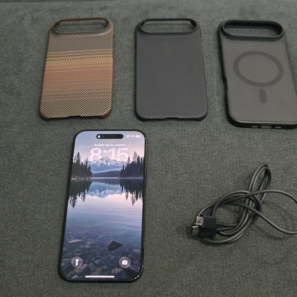 Apple iPhone Air - Unlocked, 256 GB, Space Black, A3260