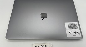 Good
													MacBook Pro 2022 - 13" - Apple M2, Gray, 256 GB, 8 GB, photo 3 of 6