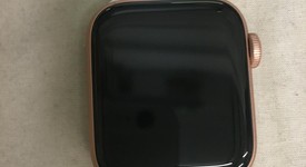 Mint
													Apple Watch SE 1st Gen 40mm - Unlocked, Gold, A2353 - Cellular, Aluminum, photo 6 of 6