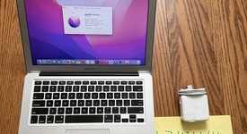 Good
													MacBook Air 2017 - 13" - I5, Silver, 128 GB, 8 GB, photo 1 of 9