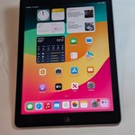 Good Apple iPad (6th Gen) - Wi-Fi, 32 GB, Gray, A1893