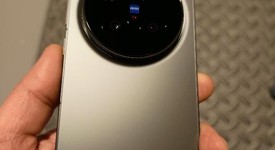 Mint
													Vivo X300 Pro - Unlocked Non-US, Mist Blue, 512 GB, 16 GB, photo 4 of 12