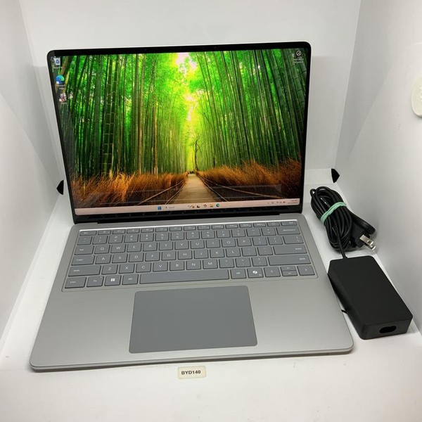 Microsoft Surface Laptop 7 - 256 GB, Platinum, 16 GB, Snapdragon X Plus, 13.8 inch