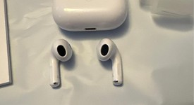 Used
													Apple AirPods 3rd Gen - Lightning Case, photo 3 of 3