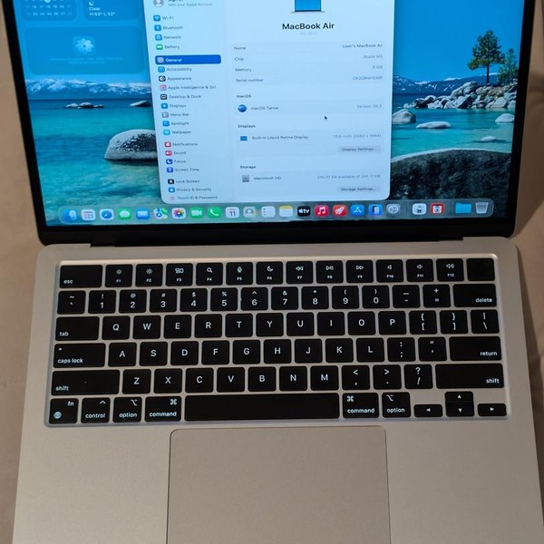 MacBook Air 2022 (M2) - 13 inch - 256 GB, Silver, 8 GB, Apple M2