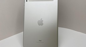 Good
													Apple iPad 6th Gen - Unlocked, Silver, 32 GB, A1954, photo 4 of 7