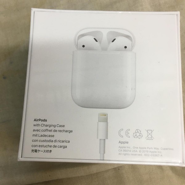 Apple AirPods 2nd Gen - Lightning Case
