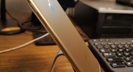 Good
													Apple iPhone 7 Plus - Unlocked, Gold, 32 GB, A1661, photo 5 of 8