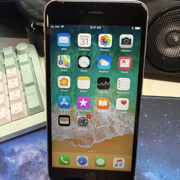 Apple iPhone 6S Plus - Unlocked, 32 GB, Grey, A1687