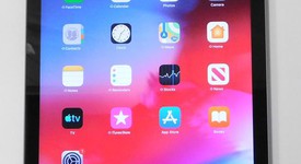 Good
													Apple iPad Air - Wi-Fi, Gray, 32 GB, photo 1 of 7