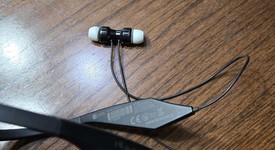 Used
													Plantronics BackBeat 100 Wireless Earbuds - Black, photo 3 of 11