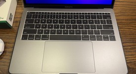 Good
													MacBook Pro 2017 (No Touch Bar) - 13" - I5, Gray, 512 GB, 16 GB, photo 2 of 9