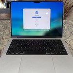 Good MacBook Pro Late 2023 (M3) - 14 inch - 512 GB, Silver, 18 GB, Apple M3 Pro 11-core, 14-core GPU