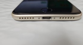 Mint
													Apple iPhone SE 3rd Gen 2022 - Unlocked, Starlight, 64 GB, A2595, photo 2 of 7