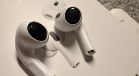 Used
													Apple AirPods Pro 2 - USB-C, photo 5 of 14