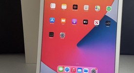 Good
													Apple iPad Pro 12.9" 1st Gen 2015 - Unlocked, Gold, 128 GB, A1652, 1st Gen 2015, photo 1 of 13