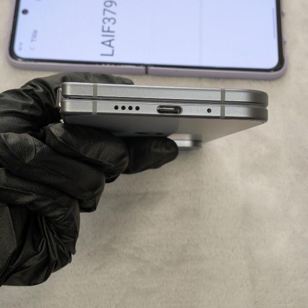 Google Pixel 10 Pro Fold - Unlocked, 256 GB, Moonstone, GU0NP