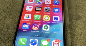 Mint
													Apple iPhone Xs - Unlocked, Gold, 64 GB, A1920, photo 1 of 13