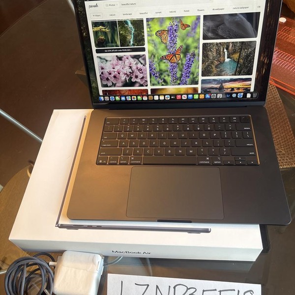 MacBook Air 2025 (M4) - 15 inch - 512 GB, Midnight, 24 GB, Apple M4