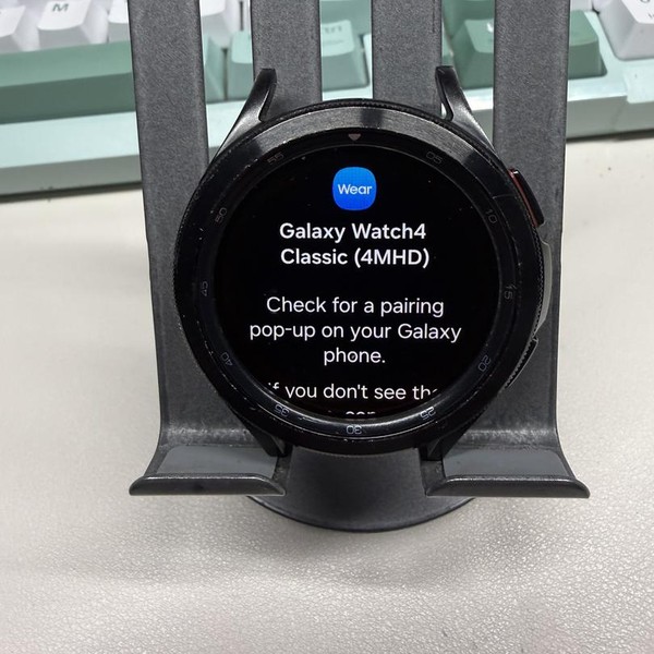 Samsung Galaxy Watch6 Classic - Unlocked, Black, 43mm